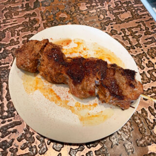 豚肩ロースのスパイスマリネ串 スペインのスモークパプリカ、ク…